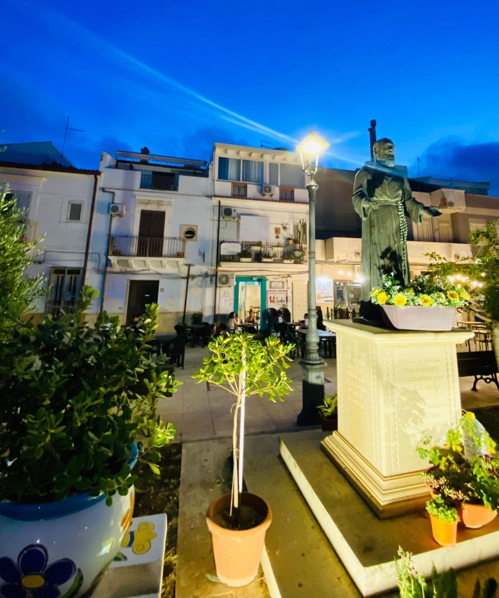 Le Muse Casa Vacanze Scoglitti Bagian luar foto